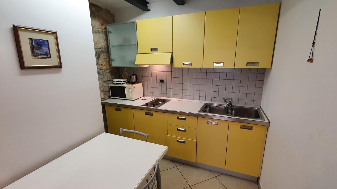 Apartments Villa Ernesta โรวีน ภายนอก รูปภาพ