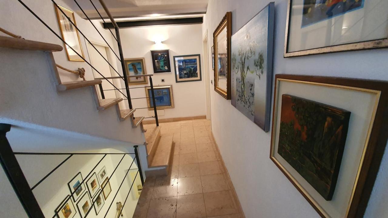 Apartments Villa Ernesta โรวีน ภายนอก รูปภาพ
